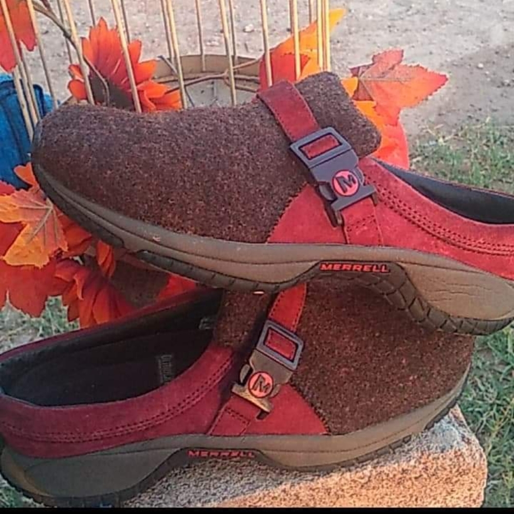 Merrell slippers